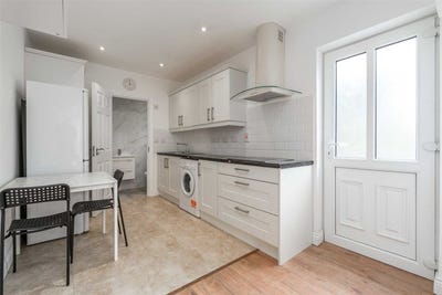 /international/ie/48-woodlands-drive-stillorgan-dublin-210110184485/