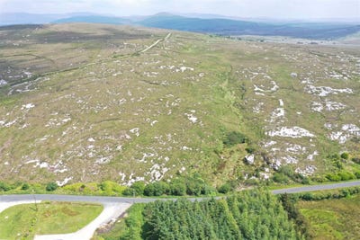 /international/ie/diamond-dungloe-donegal-210109685529/