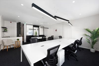/international/ie/holles-street-dublin-2-dublin-210109677788/