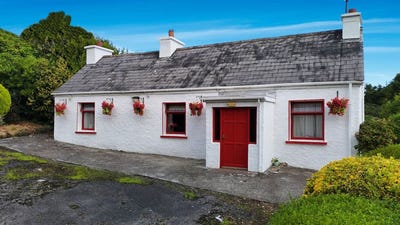 /international/ie/keadue-burtonport-roscommon-210119776433/