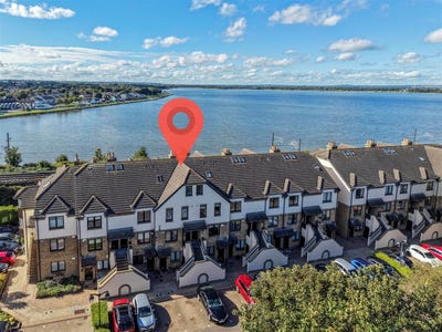 /international/ie/245-marina-village-malahide-dublin-210110302951/