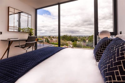 /international/ie/3-bedroom-apartment-the-pinnacle-mount-merrion-dublin-210109675837/
