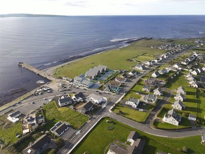 /international/ie/pier-point-carrowhubbock-south-enniscrone-sligo-210109676094/