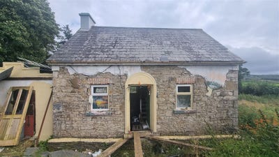 /international/ie/caherlevoy-mountcollins-abbeyfeale-limerick-210109684938/