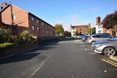 /international/ie/111-brooklawn-dublin-3-dublin-210110353429/