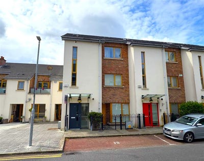 /international/ie/71-red-arches-ave-dublin-13-dublin-210109682725/