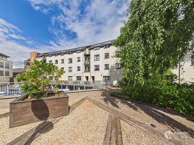 /international/ie/apartment-7-john-s-gate-castlecomer-road-kilkenny-kilkenny-210119788616/