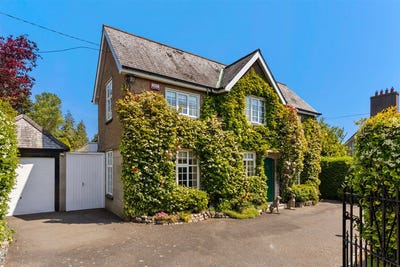/international/ie/woodview-gordon-avenue-dublin-18-dublin-210109675410/