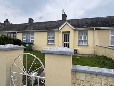 /international/ie/8-nicker-pallasgreen-limerick-210109670673/
