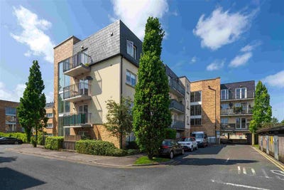 /international/ie/eaton-way-rathcoole-cork-210109682511/
