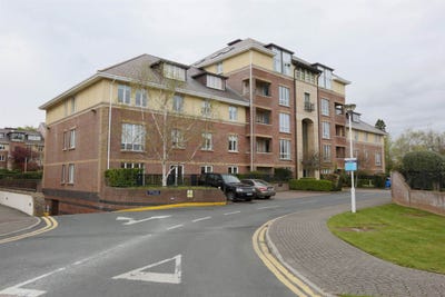 /international/ie/house-1-22-linden-square-grove-avenue-stillorgan-dublin-210110302975/