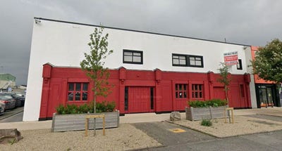 /international/ie/westside-tavern-westside-shopping-centre-seamus-quirke-road-newcastle-galway-210110205204/