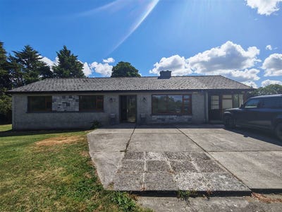 /international/ie/sandpits-piltown-kilkenny-210119673684/