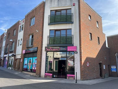 /international/ie/convent-lane-dun-laoghaire-dublin-210109879804/