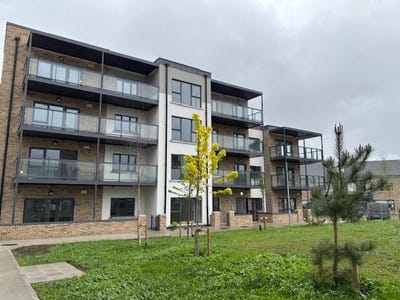 /international/ie/apt-15-alder-lodge-the-orchard-naas-kildare-210109684139/