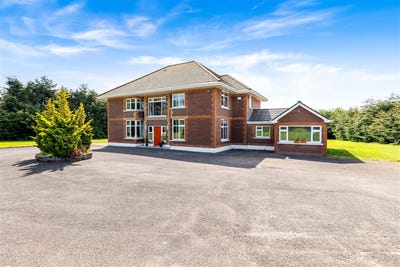 /international/ie/stradone-house-ashbourne-meath-210109685908/