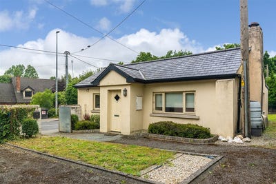 /international/ie/the-refuge-garters-lane-saggart-dublin-210109682316/