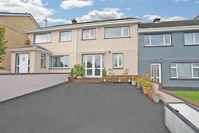 /international/ie/123-finian-park-shannon-clare-210109719963/