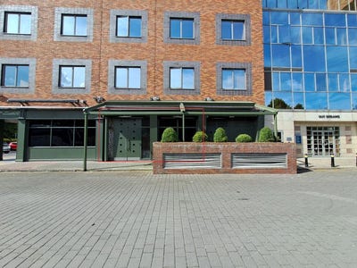 /international/ie/the-plaza-complex-belgard-road-dublin-24-dublin-210109685161/