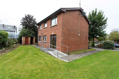 /international/ie/9-elm-court-clash-cross-tralee-kerry-210119784600/