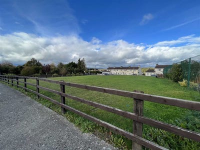 /international/ie/site-at-lady-s-abbey-ardfinnan-ardfinnan-tipperary-210109676066/