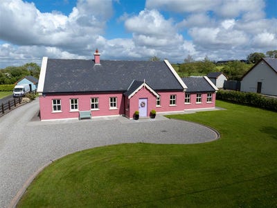 /international/ie/lacka-beg-abbeydorney-tralee-kerry-210109674687/