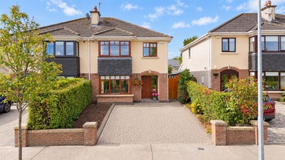/international/ie/12-liu-na-greine-kilcullen-kildare-210119619210/