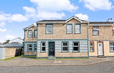 /international/ie/10-harbour-village-westport-mayo-210110353555/