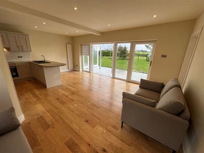 /international/ie/apt-4-kilrush-airfield-kilcullen-kildare-210109686698/