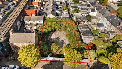 /international/ie/site-at-jones-road-dublin-3-dublin-210109681670/