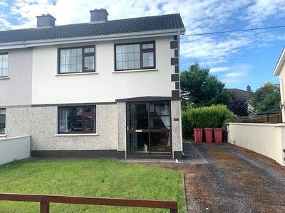/international/ie/202-lurgan-park-galway-renmore-galway-210119651667/