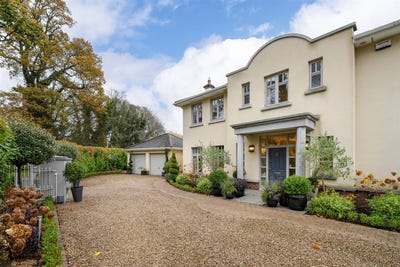 /international/ie/9-kribensis-manor-clonee-meath-210109683195/