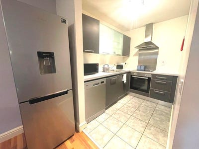 /international/ie/seagrave-drive-dublin-11-dublin-210110303083/
