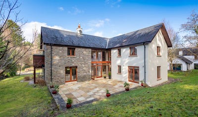 /international/ie/an-dun-house-6-mountain-view-sheen-falls-country-club-kenmare-kerry-210119788711/