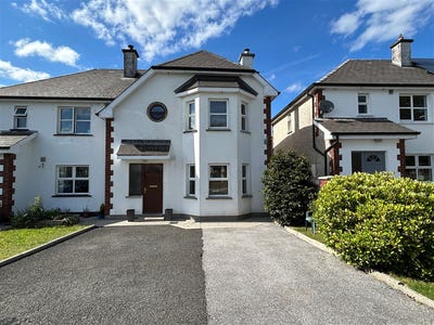 /international/ie/28-boru-court-ballina-longford-210119932975/