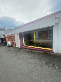 /international/ie/5-the-village-gate-arcade-main-street-bray-wicklow-210109674664/