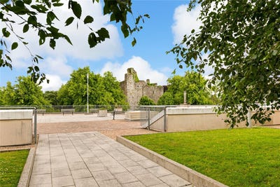 /international/ie/7-earls-court-lyreen-manor-maynooth-kildare-210110313303/