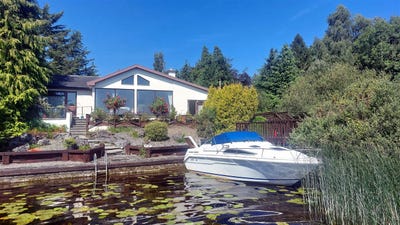 /international/ie/stoneyisland-cottage-stoneyisland-portumna-galway-210119619437/