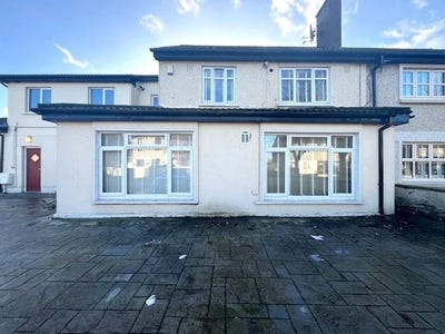 /international/ie/deansrath-avenue-dublin-22-dublin-210109687406/