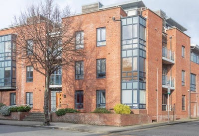 /international/ie/valencia-house-dublin-7-dublin-210110353611/