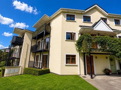 /international/ie/40-the-rectory-stepaside-dublin-18-dublin-210119784535/