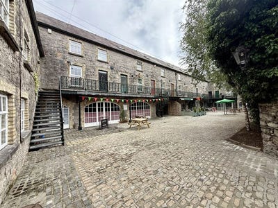 /international/ie/apartment-4-the-old-bond-store-dillon-terrace-ballina-longford-210119651666/