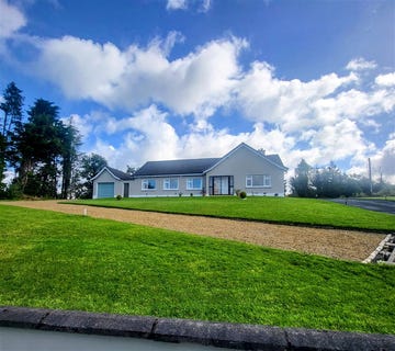 /international/ie/cam-lake-view-aughalough-aughavas-leitrim-210119788712/