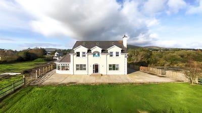 /international/ie/ard-tri-crann-three-trees-quigleys-point-donegal-210109685155/
