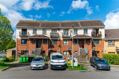 /international/ie/7-russell-crescent-russell-square-tallaght-dublin-210109685665/