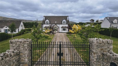 /international/ie/glenstal-drumhaggart-muff-donegal-210109673662/