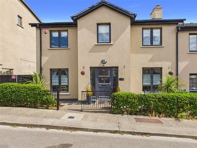 /international/ie/73-the-green-wexford-town-wexford-210109879809/