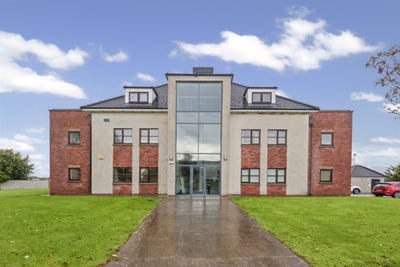 /international/ie/124-ath-lethan-racecourse-road-dundalk-louth-210120125959/