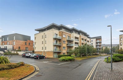 /international/ie/apartment-19-laurel-house-dublin-18-dublin-210109942318/