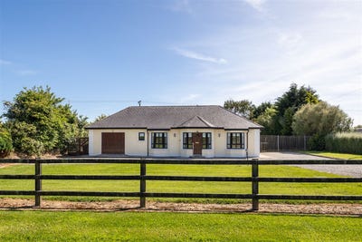/international/ie/cousinstown-bridgetown-wexford-210109678261/